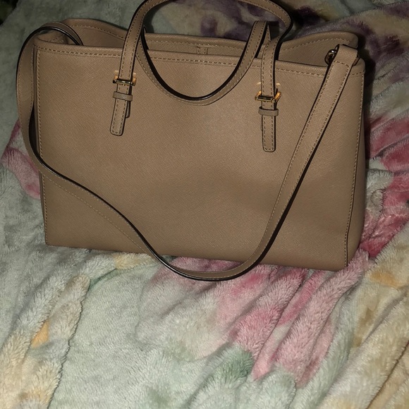 !!!!SOLD!!! Authentic dark khaki MK cross body - Picture 2 of 7